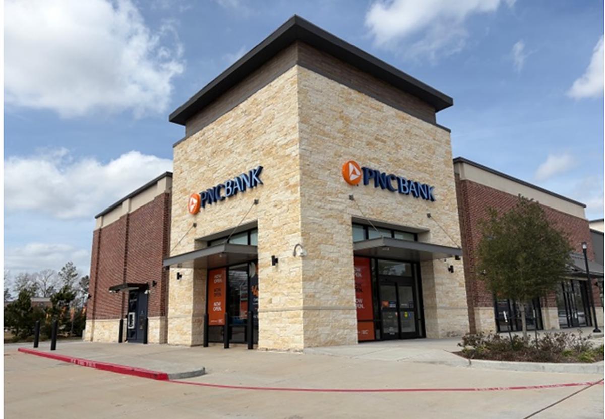 PNC Bank Here to Serve Woodforest 	